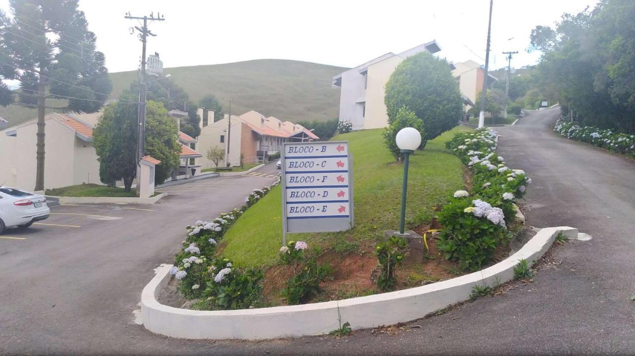 Plaza Inn Week Inn Campos do Jordao Exterior photo