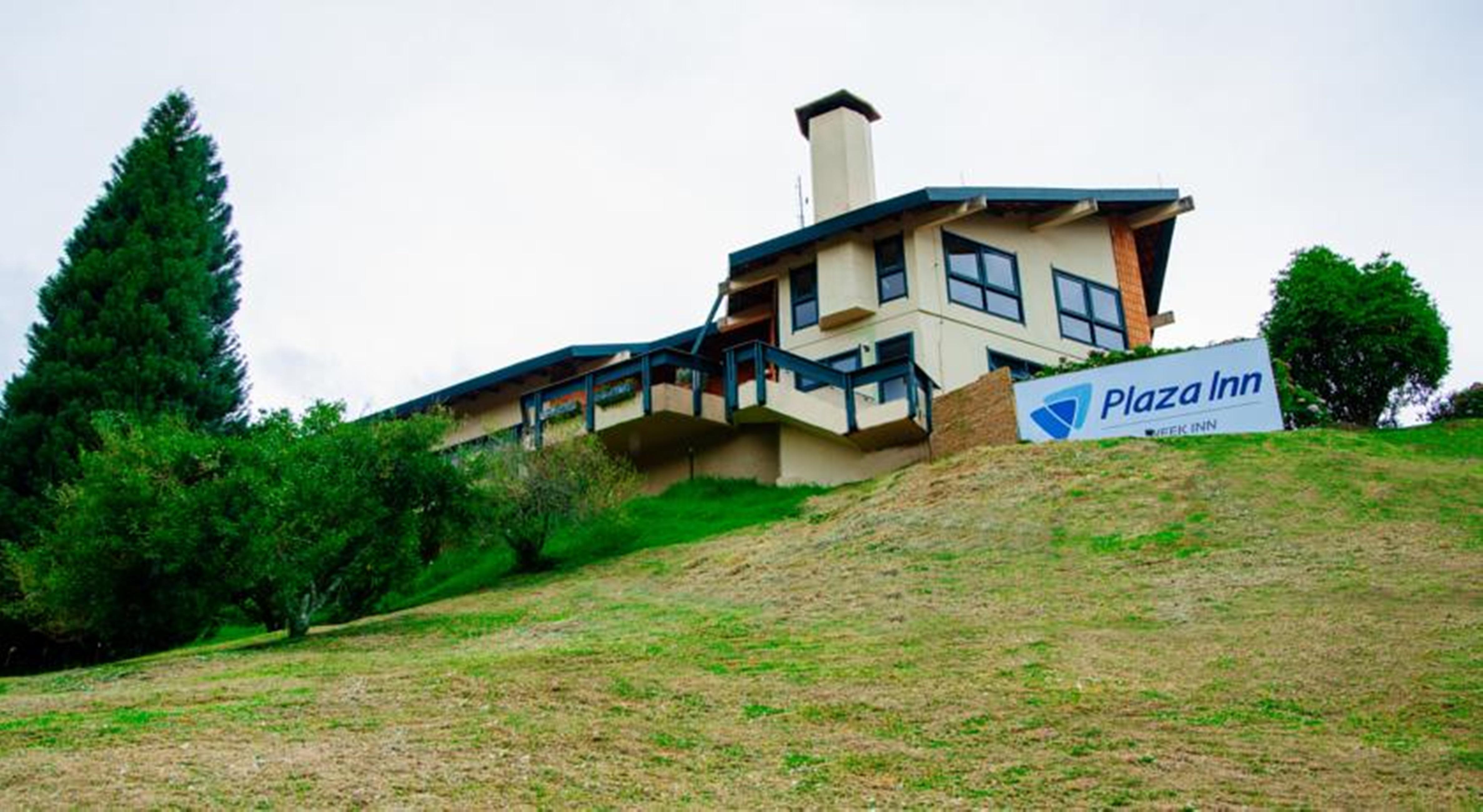 Plaza Inn Week Inn Campos do Jordao Exterior photo