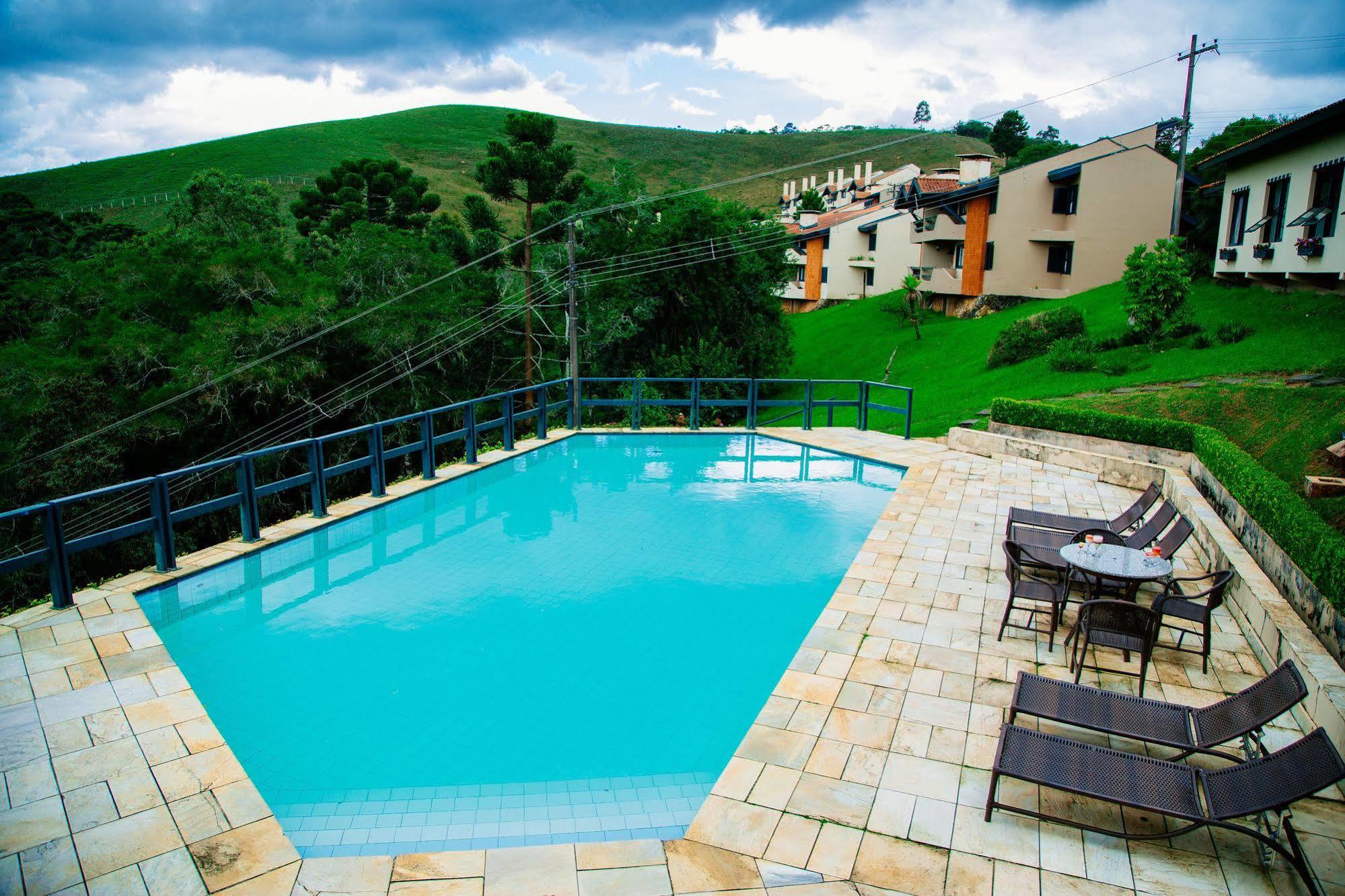 Plaza Inn Week Inn Campos do Jordao Exterior photo